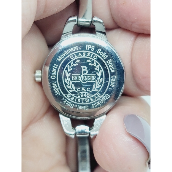 Vintage Dakota Watch Company Bangle Watch with Box - Picture 9 of 11